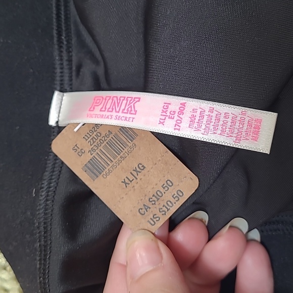 3 NWT panties - Picture 5 of 6